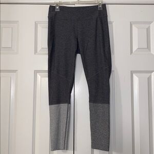 Outdoor Voices Heathered Gray Leggings size M